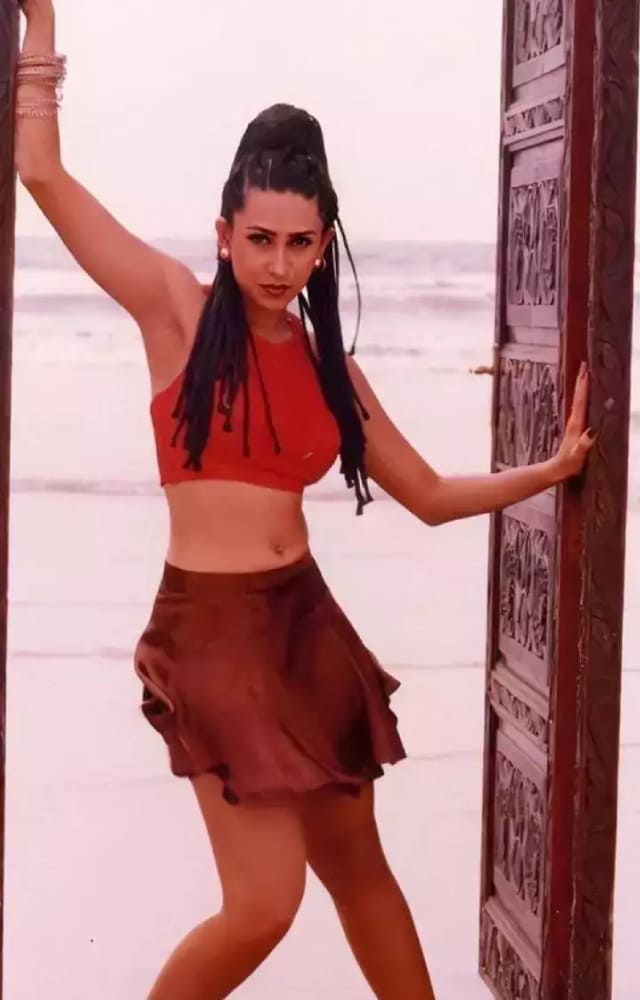 Like we mentioned, the actress was way ahead of the trend. Her fashion choices were a mix of bold and elegant. She never hesitated to flaunt her curves.