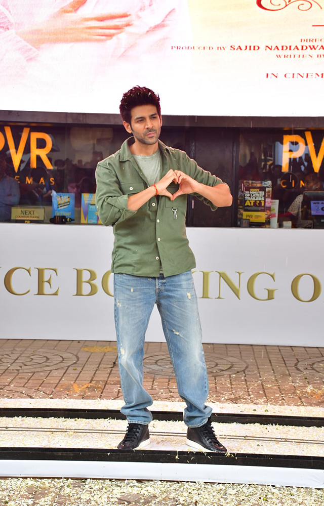Kartik Aaryan and Kiara Advani Take `Satyaprem ke Katha` to New Heights