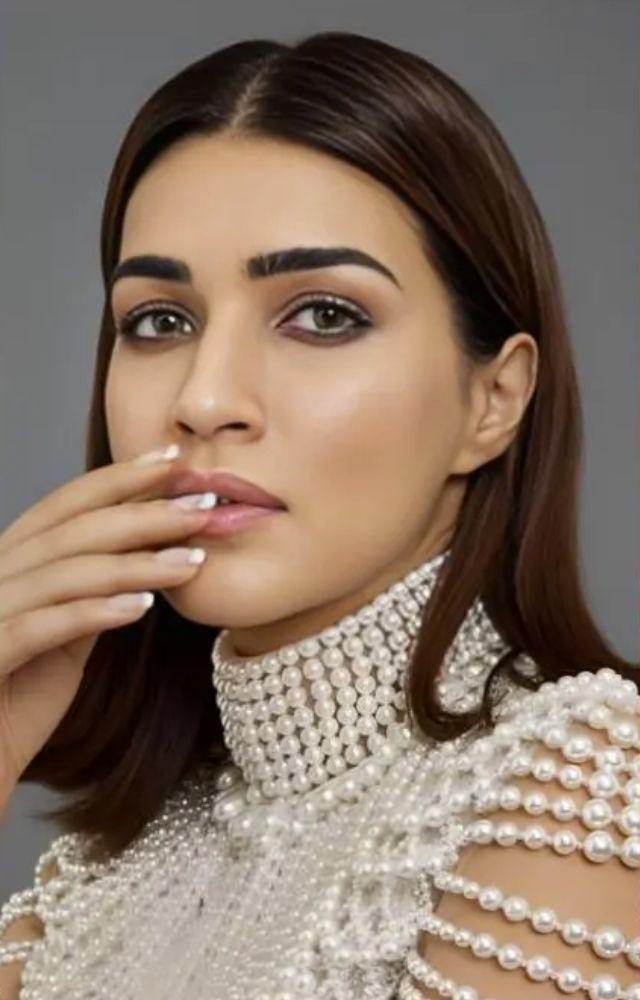 Wishing Kriti Sanon a Happy Birthday