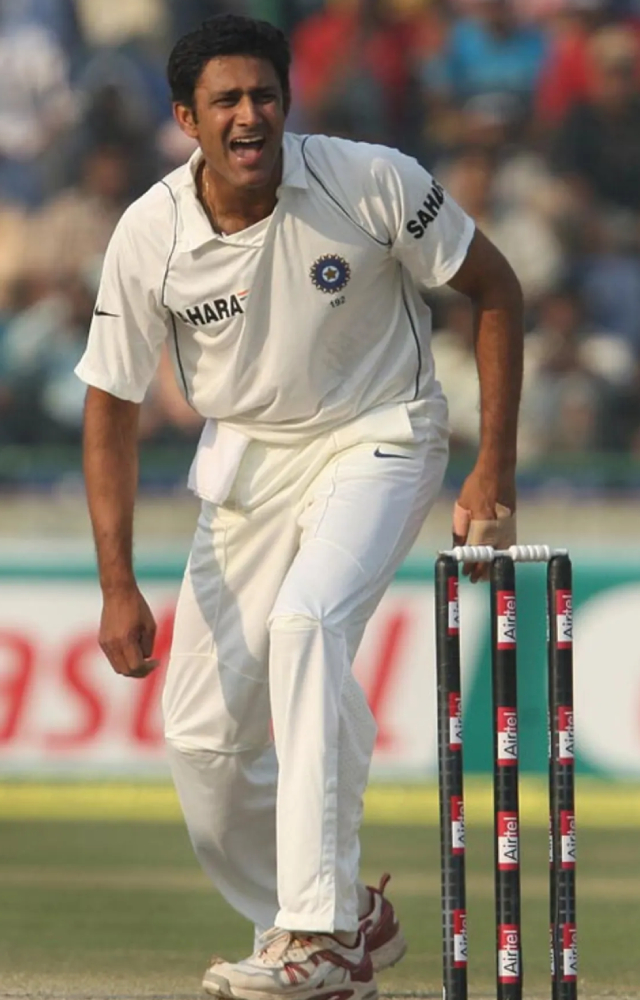 The iconic Indian spinner turned things around for Bengaluru in 2009, leading the team to the Premier League finals. He was the most successful captain.