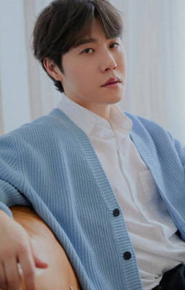 A sweet, sentimental song celebrating true love, showcasing his tender vocal range beautifully.