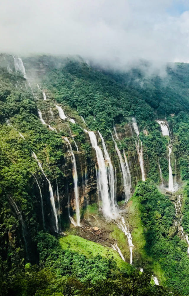 Lonavala might be getting commercialized, but its waterfalls, lush green scenery, and piping hot Maggi on the mountain top are worth the travel.