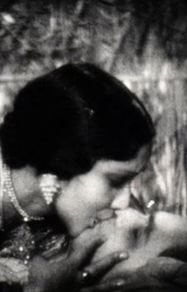 The earliest kissing scene in Bollywood from the 1933 film Nagan Ki Ragini saw the celebrity couple in a loving kiss that lasted four minutes!