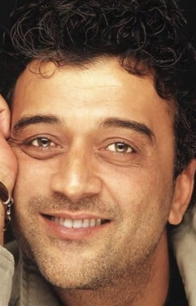 Of course this one had to top the list. O Sanam is one of those Lucky Ali songs that never gets old. It suits every mood and is every millennial`s favorite.
