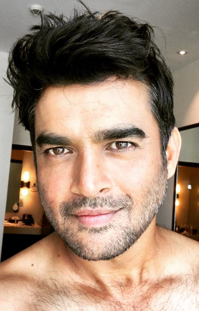 The Rehna Hai Tere Dil Mein actor is aging backwards. He certainly knows how to rock the salt-pepper look.