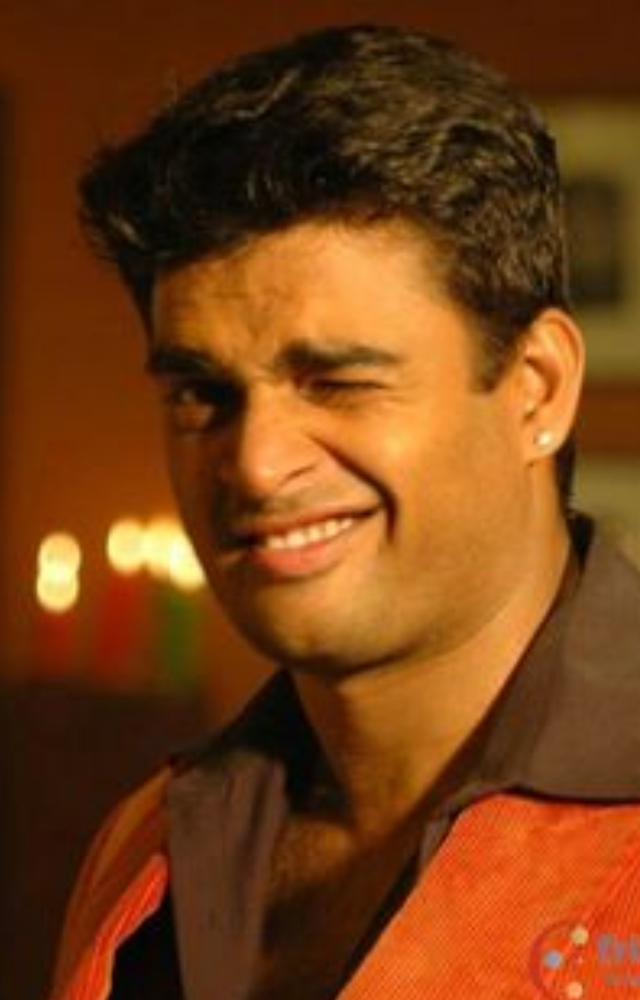 Madhavan’s boyish looks and adorable smile made him an instant internet crush. He managed to maintain a cute and endearing style