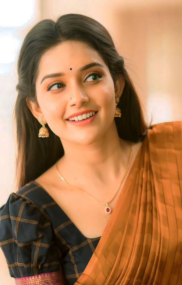 Latest looks of Mahima Nambiar