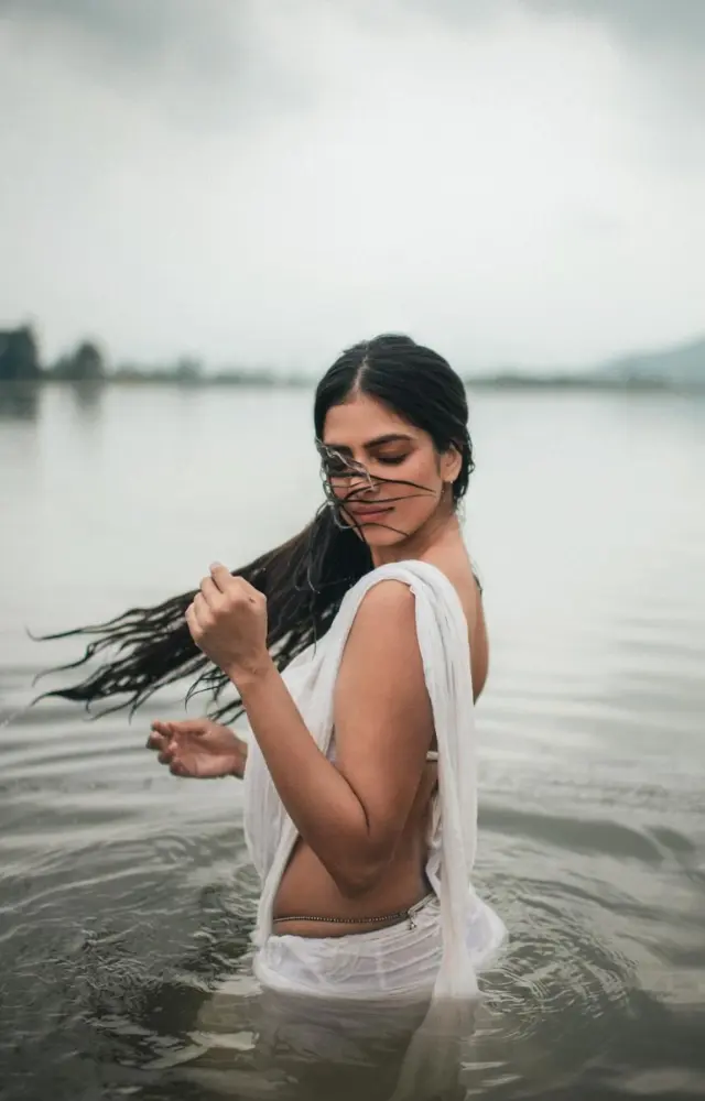 The actress known for her work in South cinema shared results from her recent photoshoot in a waterbody