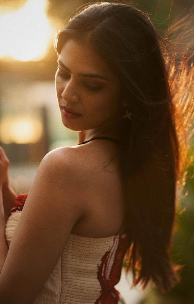 Malavika` believes that in a love relationship, peace of mind is more vital. Pull out of the relationship if the bad exceed the positives