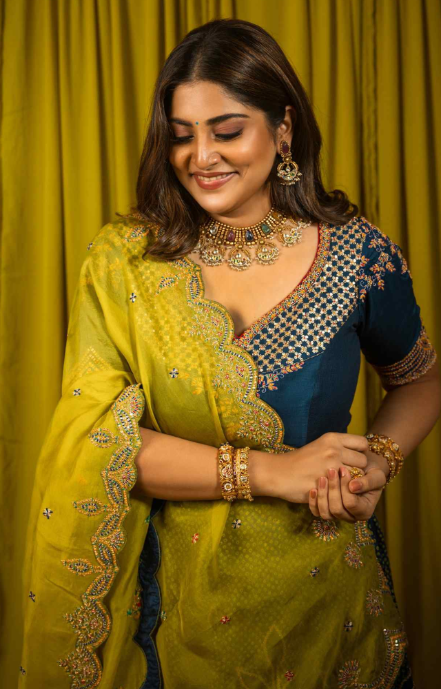 Manjima`s performance in Achcham Yenbadhu Madamaiyada earned her the Filmfare Award for Best Female Debut South in 2017. 