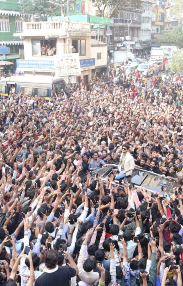 Comedian-musician Munawar Faruqui, who won the reality television show ‘Bigg Boss 17’, unleashed a storm in the Dongri area of Mumbai as he reached.