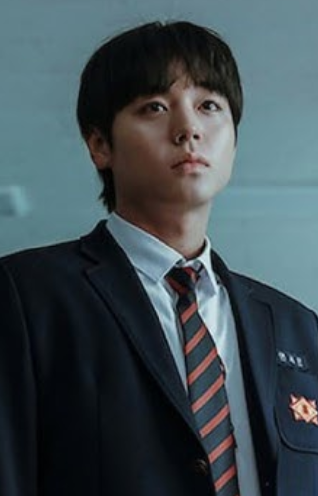 A bullied student transfers schools but faces new brutal fights for survival. Intense Korean drama.