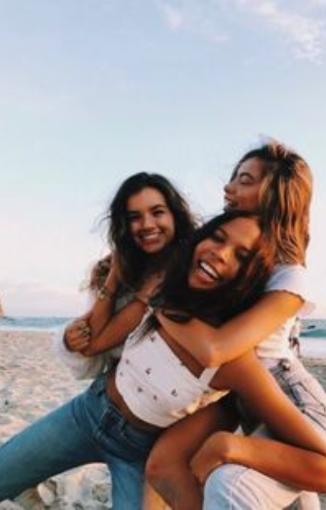 7 Heartfelt Friendship Day Surprises