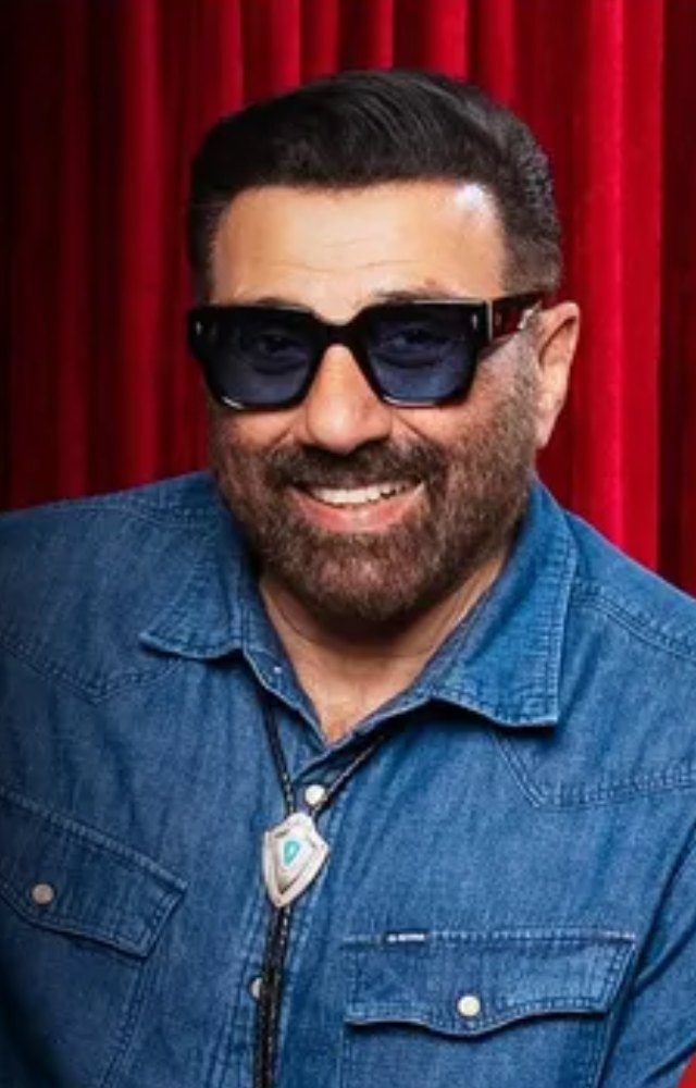 Sunny Deol (Bollywood) stars in a mass action drama directed by Telugu filmmaker Gopichand Malineni.
