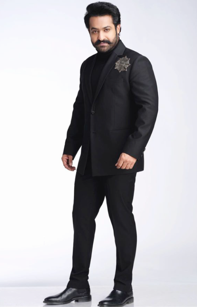 In Rakhi, NTR showcased his versatility by portrayed a good brother. His ability to bring emotional depth to the character touched the hearts of audiences. 