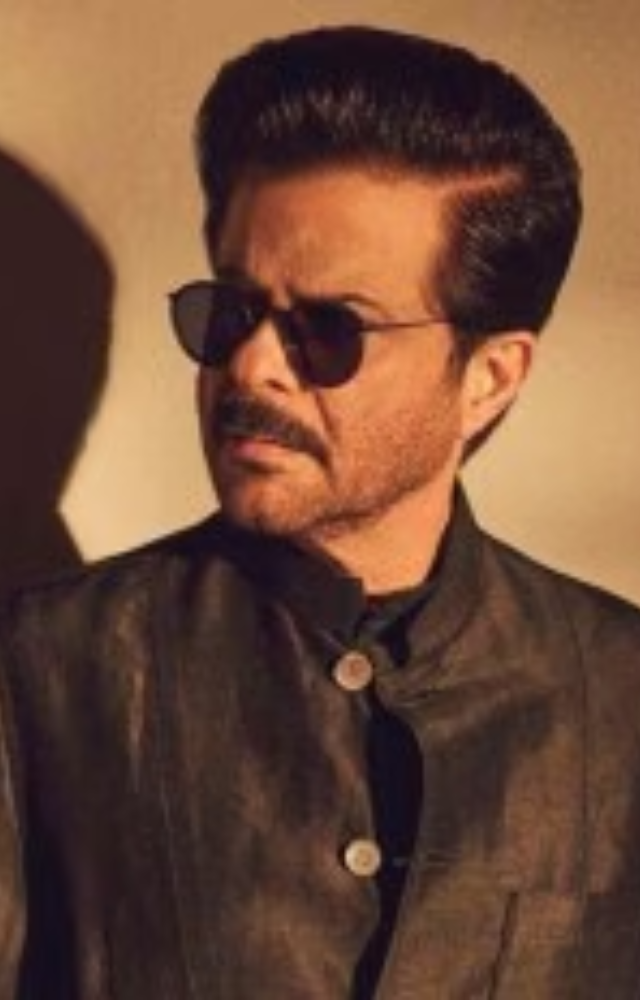 Anil Kapoor in 'Lamhe' (played an older man in his 30s)