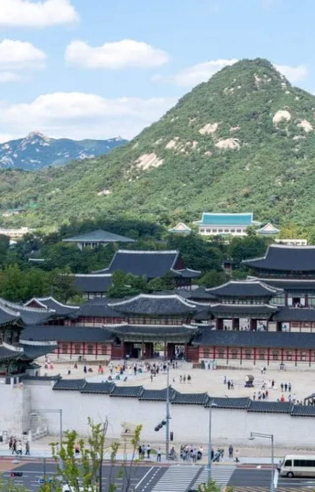 Gyeongbokgung Palace: This historic palace has been the backdrop for many period dramas, including Moon Embracing the Sun and Kingdom.