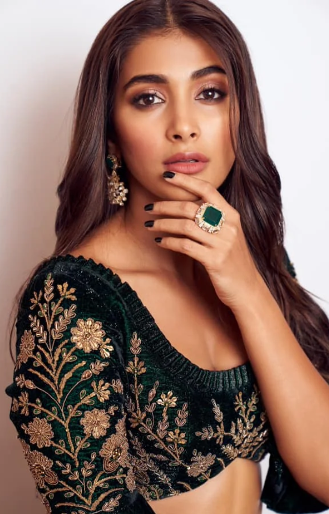 Top 7 Performances of Pooja Hegde