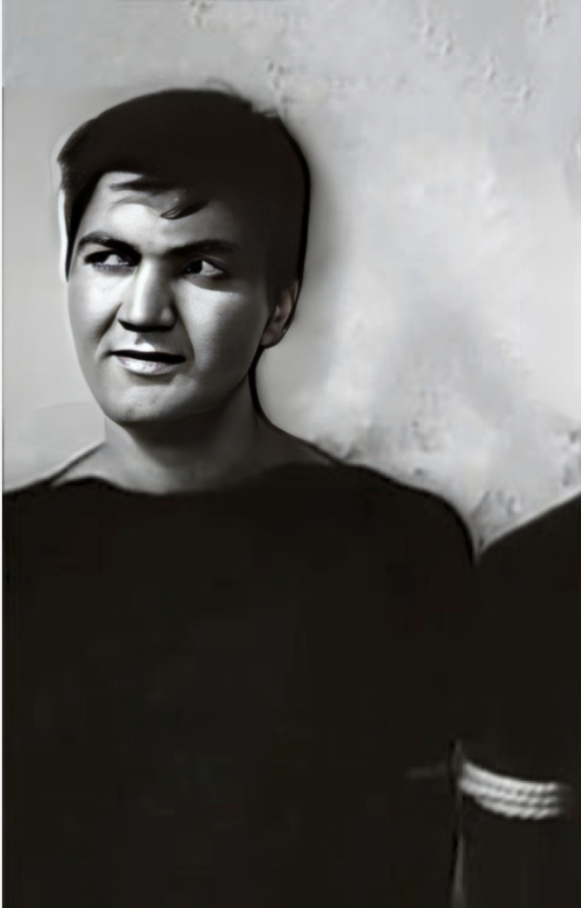 Chopra`s big break came in Shaheed (1965), where he portrayed the freedom fighter Sukhdev, earning him critical acclaim.
