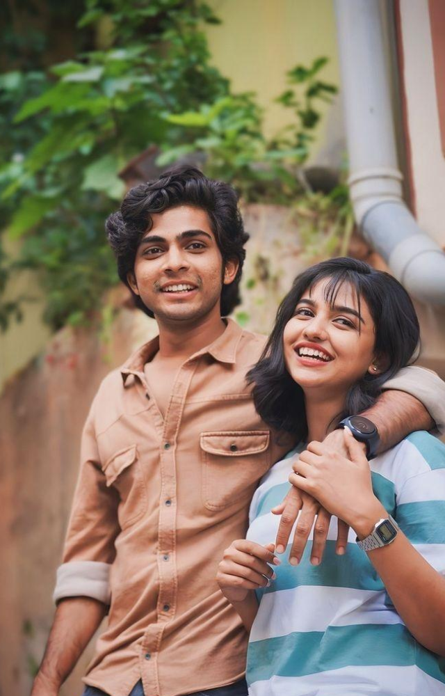 The soundtrack, composed by Gopi Sundar, received positive reviews and became quite popular.