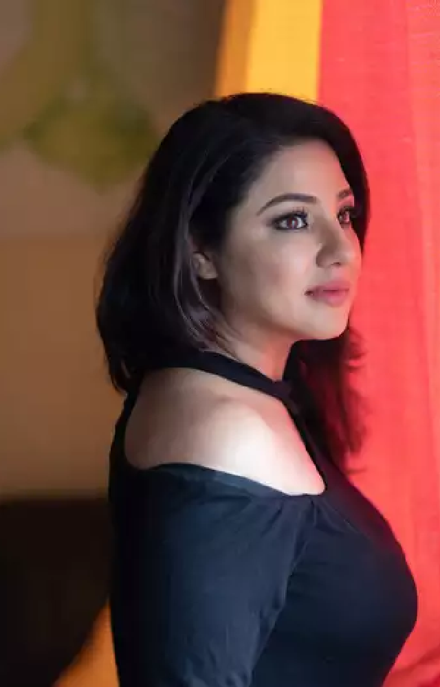 Before entering the film industry, Priyanka started her career as a model. She gained recognition for her work in various advertisements.