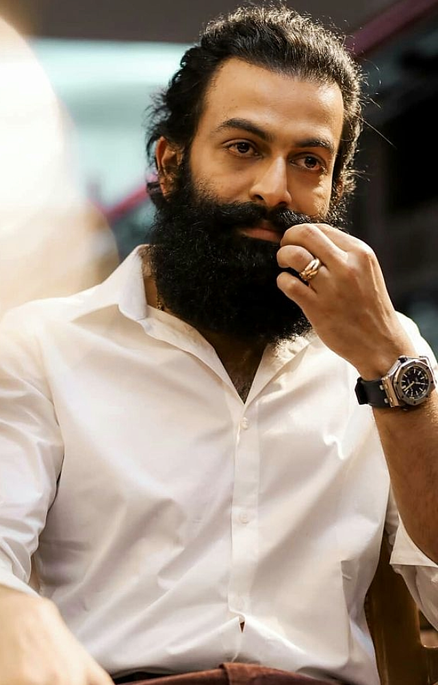 His portrayal resonated with the audience, and his style received high praise. Despite mixed reviews for the film, Prithviraj’s charisma left an indelible mark