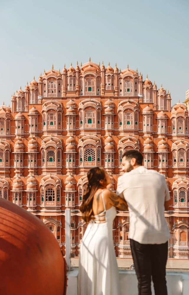 Known as the Pink City, it`s famous for its historic palaces and vibrant markets