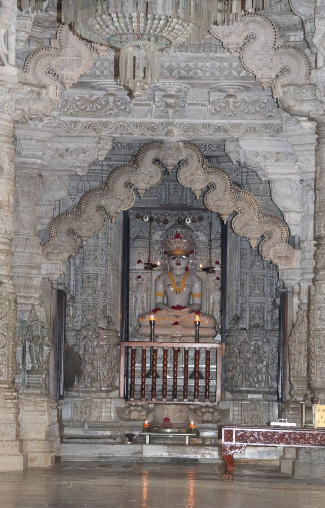 Dedicated to Tirthankara Adinatha, the 1,444 intricately carved marble pillars, each with a unique design; peaceful setting in the Aravalli hills.