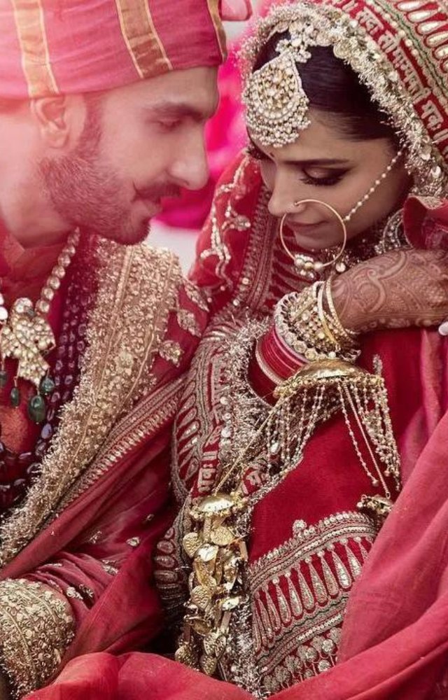 On Tuesday, fans noticed that Ranveer Singh deleted all his pictures from January 2023, effectively also removing his wedding pics with Deepika.