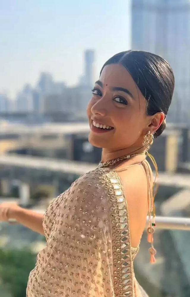Rashmika`s new stunning saree looks