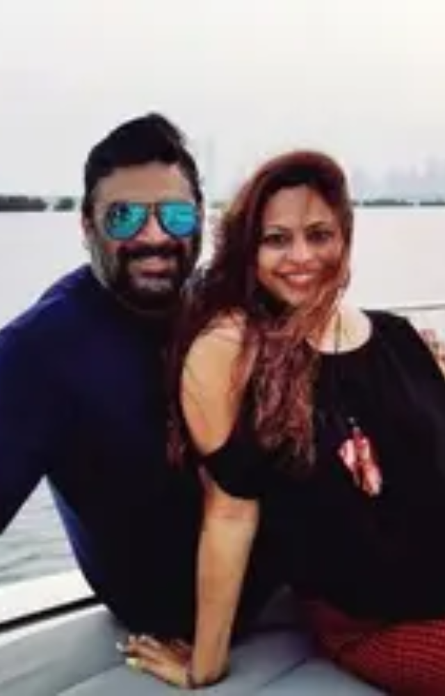 They met in 1991 when Sarita attended Madhavan`s public speaking workshop in Kolhapur.