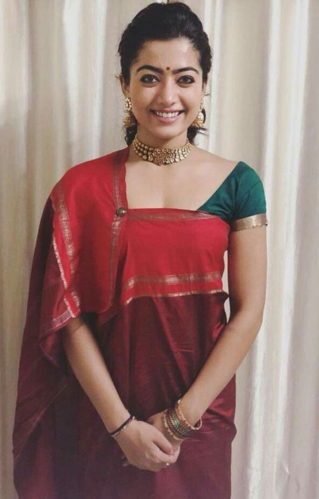 coorg ladies dress Kodava Attire again Dressed up for my cousin's ooru kooduva ceremony at coorg As I told u earlier I love wearing saree How am I looking in this coorgie attire? Hope u
