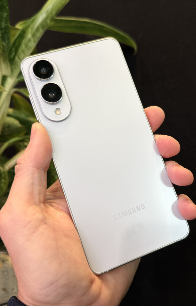 Samsung Galaxy S25 Edge: Features