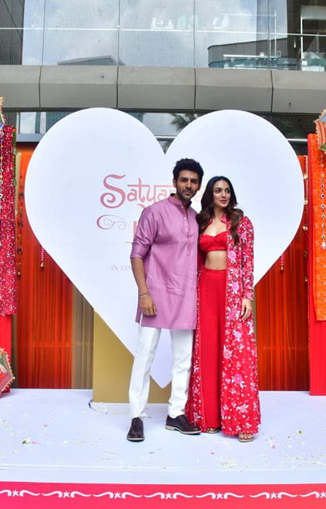 Kartik Aaryan and Kiara Advani Steal the Show at the `Satyaprem ki Katha` Song Launch