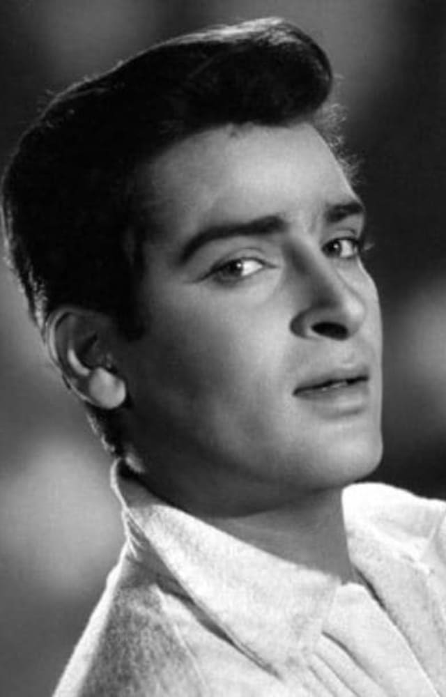 Shammi Kapoor started working in the film industry with his father, Prithviraj Kapoor`s theatrical company, and earned Rs. 150 a month.