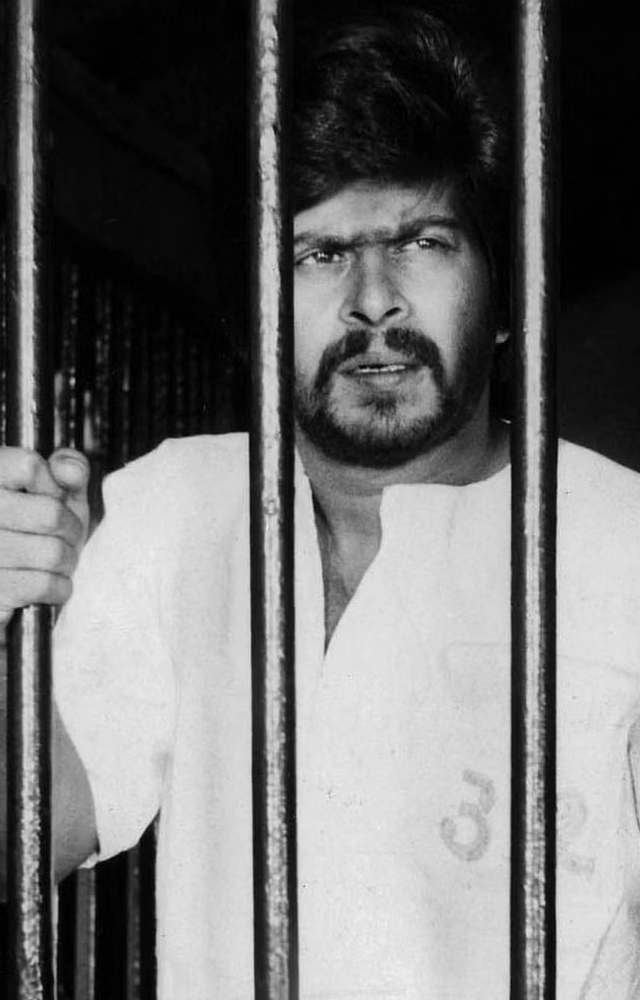 Shankar nag and his acting skills was nothing less than a pure magical masterpiece