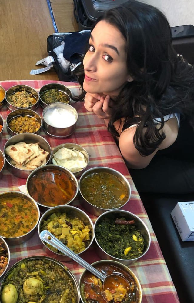 The Ok Jaanu actress`s lunch is all about dal, rice, and lots of green leafy vegetables. Shraddha doesn`t like rotis and prefers to have her last meal by 7:30.