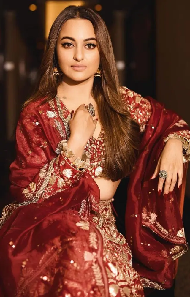 Sona being a Heera