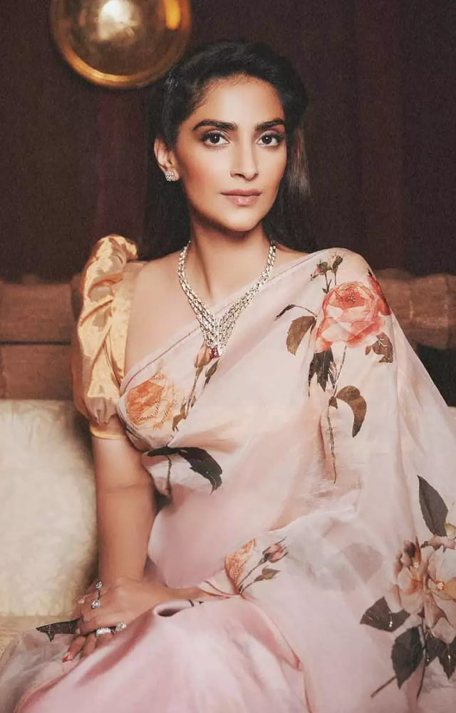 A floral saree will never run out of trend, and Sonam Kapoor`s look is a testament to that. The easy-to-carry ethnic wear is all things graceful and versatile.