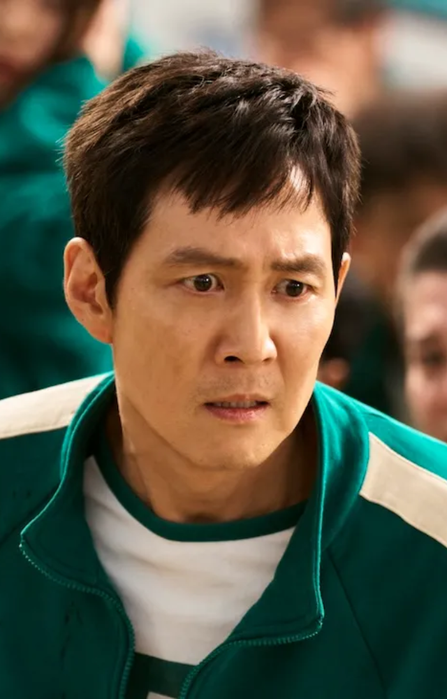Season 1 featured all six games of the Squid Game competition. Season 2 only showcases three games before its ending, with the competition still ongoing.