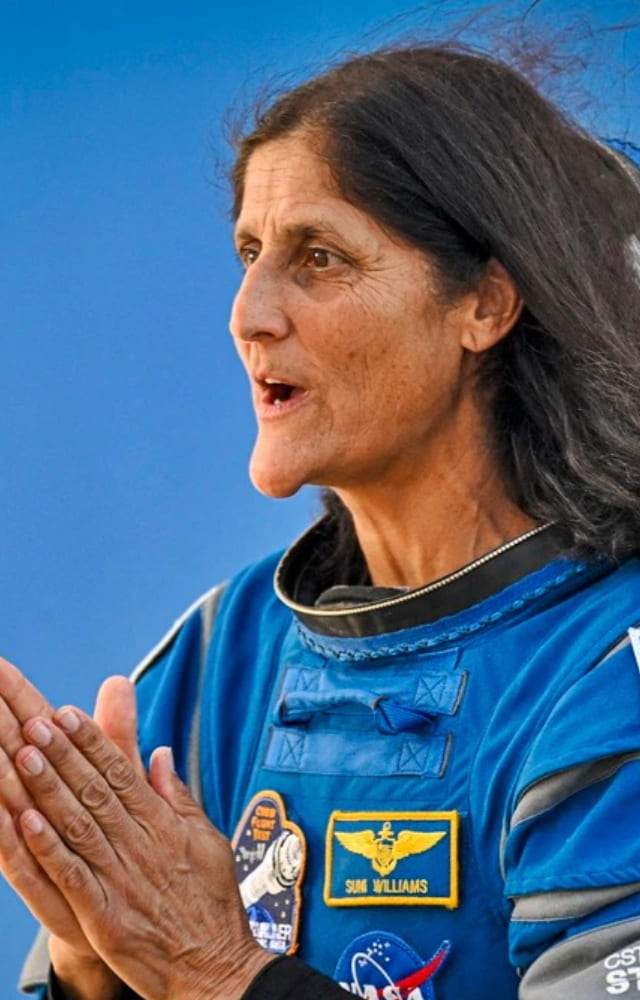 Born on September 19, 1965, Sunita Williams is the youngest daughter of Indian-American neuroantomist Deepak Panday and Slovene-American Ursuline Bonnie.