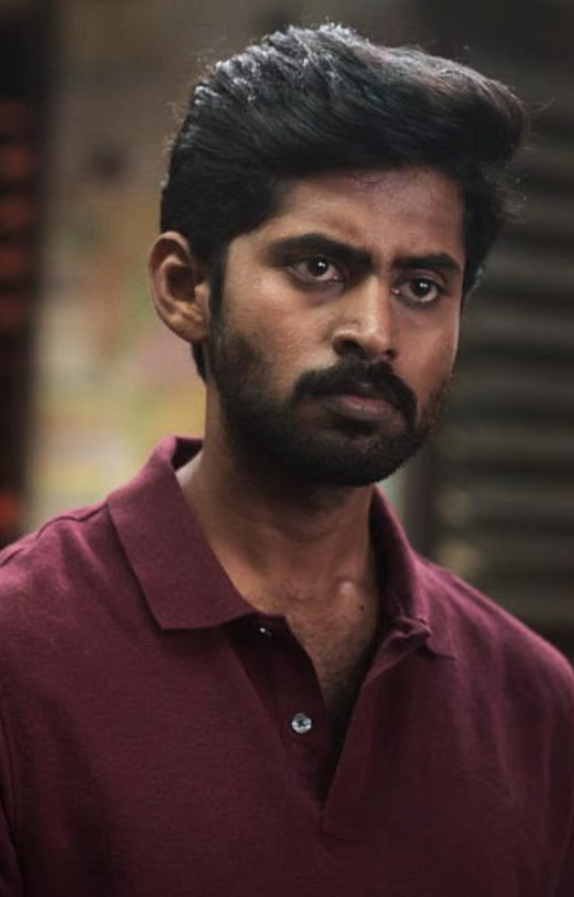 Kathir reprises his role as Sub-Inspector Sakkarai, who investigates Chellappa`s death. Aishwarya Rajesh also returns as Nandini, who struggles with her past.