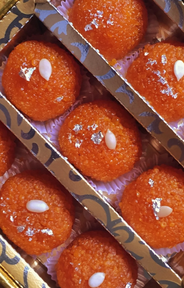 You can enjoy many types of laddoos during Ganesh Chaturthi. Some popular varieties include besan laddoos, coconut laddoos, and motichoor laddoos.