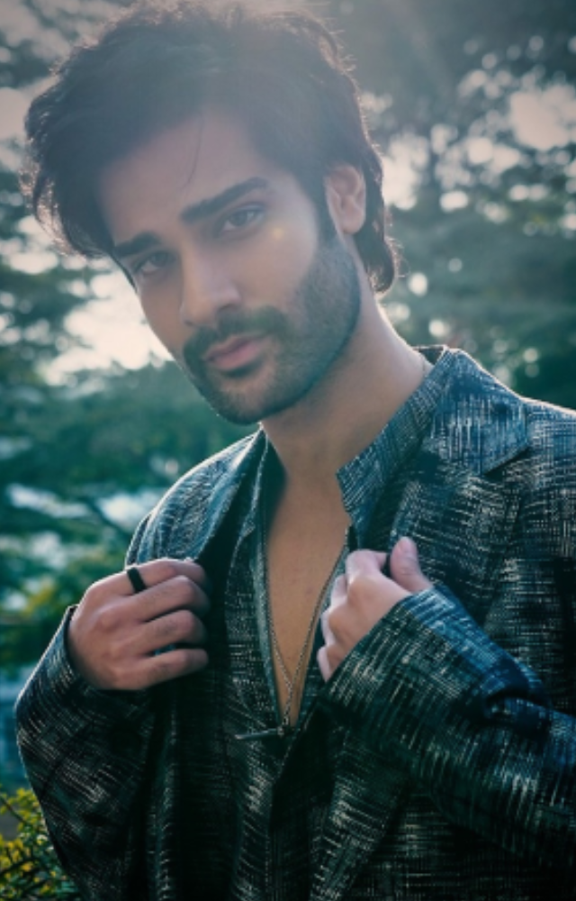 Nephew of Ajay Devgn, also debuting in 'Azaad' alongside Rasha Thadani