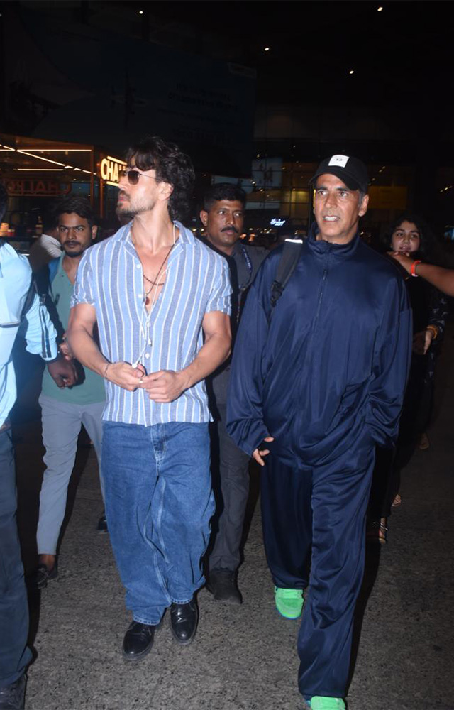 Akshay Kumar and Tiger Shroff`s unforgettable airport encounter. 