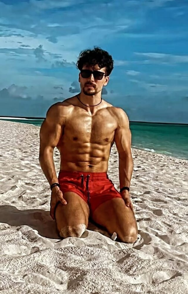 The actor`s love for beaches is undeniable, and we love how he looks for an excuse to take off his shirt.