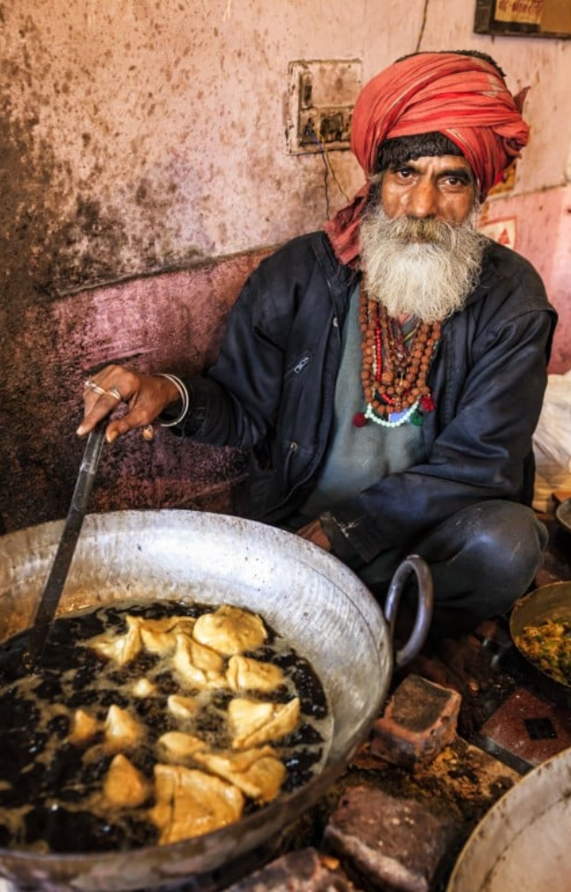 While tempting, it`s best to avoid street food during the monsoon season. Street vendors may not have access to clean water and proper sanitation facilities.