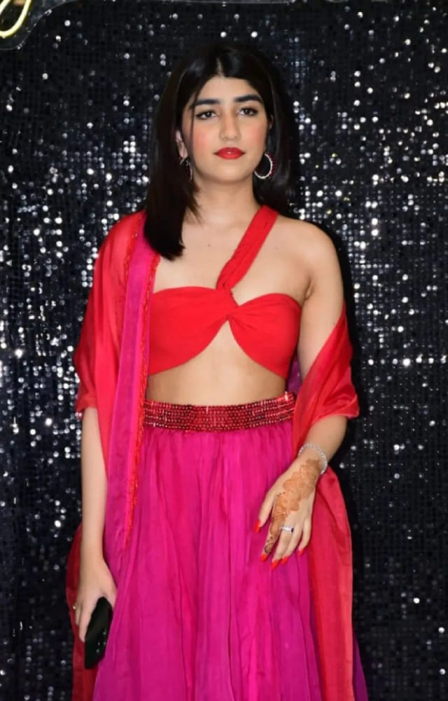 T-Series co-owner Krishnan Kumar`s daughter, Tishaa Krishnan, passes away after battling with pro-longed illness. She was 20 when she died of cancer.