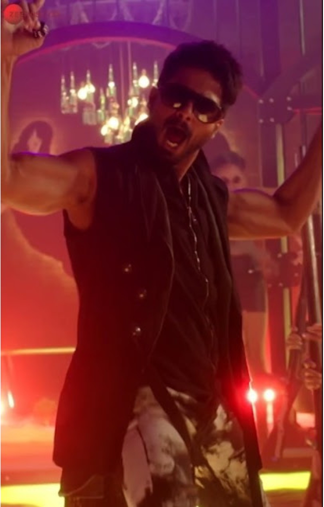 'Udta Punjab' features a lively and exciting soundtrack composed by Amit Trivedi, He never lets the fans down and consistently delivers excellent voice.