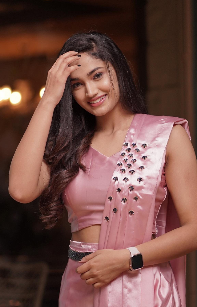 Model Reeshma Nanaiah is main leading role the movie `UI`. She made her silver screen debut with director Prem`s Ek Love Ya. she is super excited for UI 